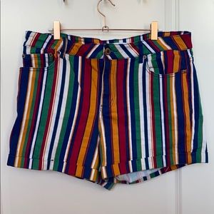 FOREVER 21 + Mutli colored striped shorts